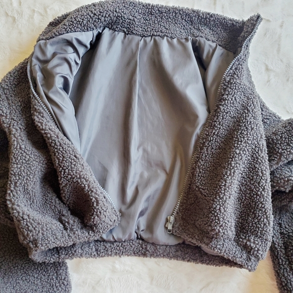 SHEIN teddy bear crop jacket in medium. - Picture 2 of 4